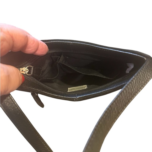 Cold Water Creek faux suede, ruffled shoulder bag, black - Picture 4 of 6